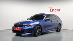 2022 BMW 3-Series 320i Touring M Sports — фото 1