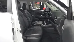 2022 Hyundai Venue 1.6 Modern Plus, белый — фото 11