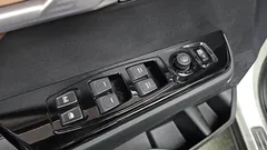 2023 KG_Mobility_Ssangyong Torres Gasoline 1.5 2WD — фото 13