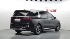 2023 Kia Carnival Diesel 9-Seater Signature — фото 2