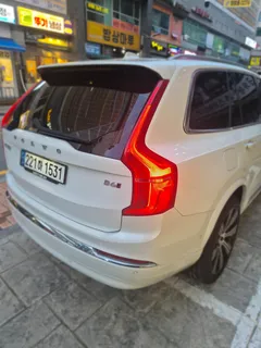 2023 Volvo XC90 B6 Ultimate Bright — фото 5