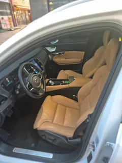 2023 Volvo XC90 B6 Ultimate Bright — фото 9