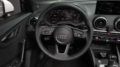 2023 Audi Q2 35 TDI Premium, белый — фото 13