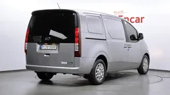 2023 Hyundai Staria Cargo 3-Seater — фото 2