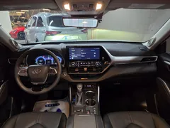 2025 Toyota Highlander 2.5 4WD Platimum — фото 10
