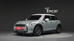 2023 Mini Cooper 5Door Classic — фото 1
