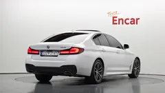 2023 BMW 5-Series 520i M Sport — фото 2
