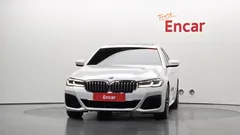 2023 BMW 5-Series 520i M Sport — фото 3