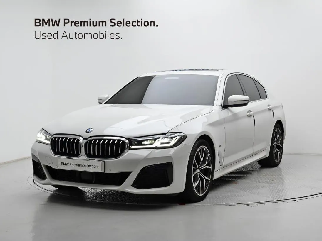 2023 BMW 5-Series 530i M Sport Package