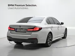 2023 BMW 5-Series 530i M Sport Package — фото 2