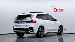 2024 BMW X1 xDrive 20i M Sport, белый — фото 2
