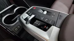2024 BMW X1 xDrive 20i M Sport, белый — фото 9