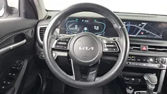 2024 Kia Seltos Gasoline 2.0 2WD, белый — фото 13