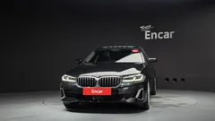 2023 BMW 5-Series 530i Luxury — фото 3