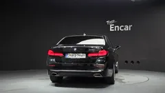 2023 BMW 5-Series 530i Luxury — фото 4