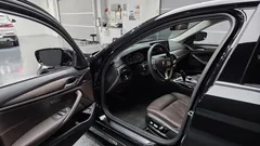 2023 BMW 5-Series 530i Luxury — фото 10