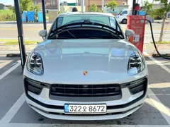 2022 Porsche Macan 2.9 S, серо-серебристый — фото 2