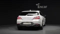 2023 Genesis G70 Gasoline 2.0T 4WD, белый — фото 4
