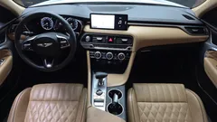 2023 Genesis G70 Gasoline 2.0T 4WD, белый — фото 7