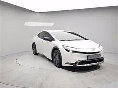 2024 Toyota Prius 2.0 PHEV SE — фото 3