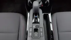 2024 Toyota Prius 2.0 PHEV SE — фото 9