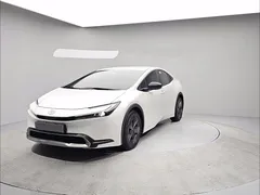2024 Toyota Prius 2.0 PHEV SE — фото 12