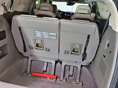 2023 Kia Carnival Diesel 7-Seater Hi-Limousine — фото 16