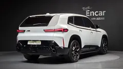 2023 BMW XM 4.4, белый — фото 2