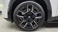 2023 BMW XM 4.4, белый — фото 5