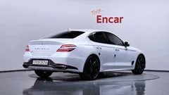 2022 Genesis G70 Gasoline 2.0T 2WD, белый — фото 2