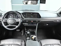 2022 Hyundai Sonata 2.0 — фото 14