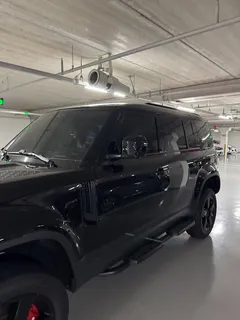 2023 Land Rover Defender 110 D300 HSE — фото 5