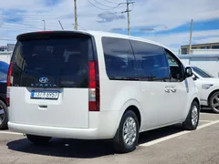 2023 Hyundai Staria L3.5 Tourer 11-Seater — фото 2