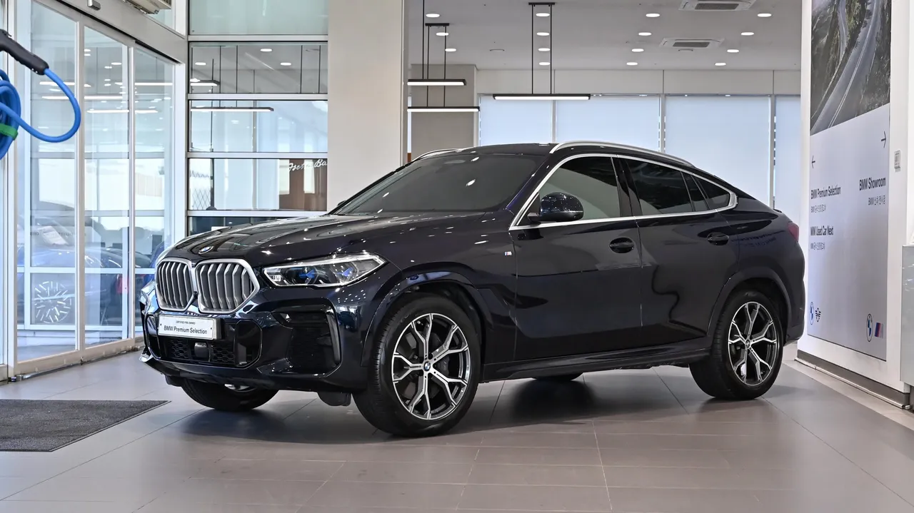 2022 BMW X6 xDrive40i M Sport