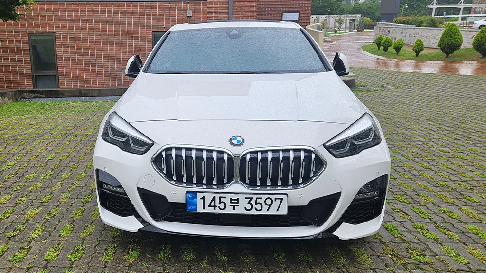 2022 BMW 2-Series 220i M Sports