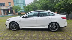 2022 BMW 2-Series 220i M Sports — фото 4