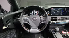 2021 Lexus LS 3.5 Luxury AWD, серый — фото 17
