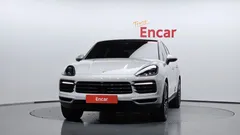 2022 Porsche Cayenne 3.0 Coupe, серо-серебристый — фото 3