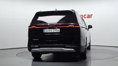 2023 Kia Carnival Diesel 9-Seater Prestige — фото 4