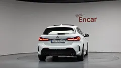 2023 BMW 1-Series 120i M Sports — фото 4