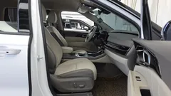 2024 Kia Canival Diesel 7-Seater Signature, белый — фото 11