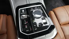 2023 BMW 7-Series 740i sDrive Design Pure Excellence — фото 9