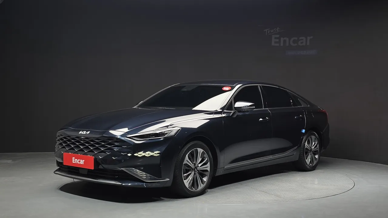 2023 Kia K8 Signature