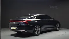 2023 Kia K8 Signature — фото 2