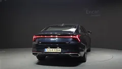 2023 Kia K8 Signature — фото 4