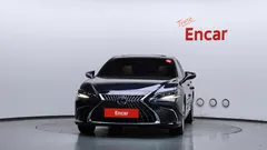 2022 Lexus ES Executive — фото 3