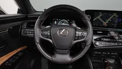 2022 Lexus ES Executive — фото 12