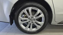 2022 Toyota Sienna 2.5 Hybrid 2WD, серый — фото 5