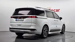 2023 Kia Carnival Diesel 9-Seater Prestige — фото 2