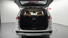 2023 Kia Carnival Diesel 9-Seater Prestige — фото 20